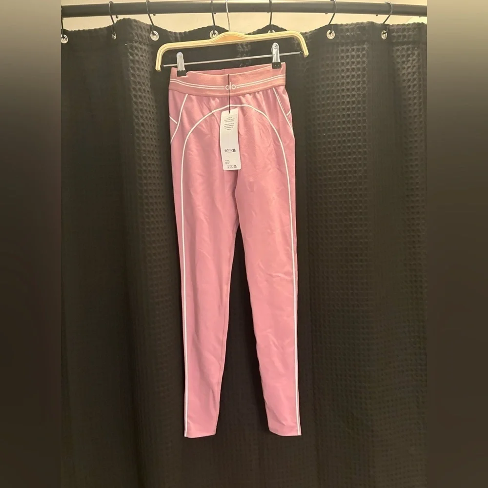 ALO Yoga Airbrush High-Waist Heart Throb Legging XS Pink Wild Rose/White NWT